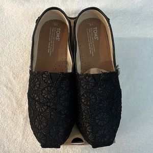 Toms Classic Black Crochet Glitter Shoes NWT